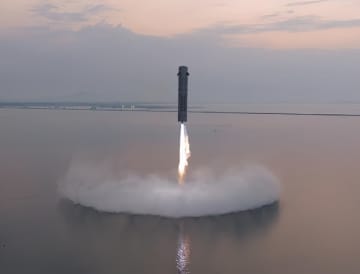 中国初の「液体酸素メタン＋ステンレス鋼＋海上軟着陸回収」ロケット回収に成功