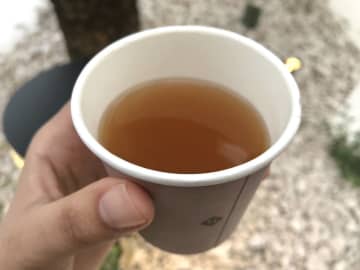 【大阪万博レポ】「ほぼお湯？」サウジアラビアの“謎コーヒー”が衝撃的すぎた「これで700円…」