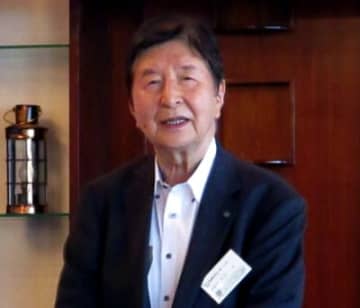 日本アイスクリーム流通協会 新会長に佐々木裕二氏 退任の松村会長「25年の感謝」
