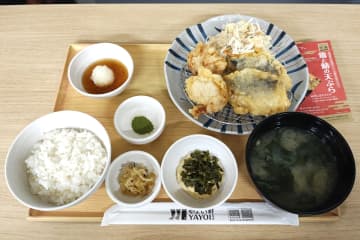 ほっともっと「大判牛焼きすき重」・やよい軒「鶏とサバの天ぷら定食」を食べてきた
