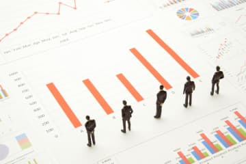【最新ランキング】転職者のデータから明らかになった　転職で年収が増えた人の割合と最も伸びた「業種」とは？