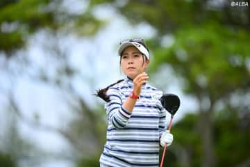 青木瀬令奈が単独首位で週末へ　神谷そら、山城奈々2位