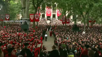 ハーバード大学で卒業式開催　トランプ政権による“留学生受け入れ停止措置”巡って対立続く