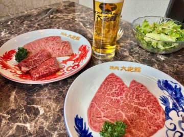 日本初!”皿の色”で焼き加減が一目瞭然でわかる焼き肉｢大砲館｣。｢ロイヤルお肉ティー｣とは?
