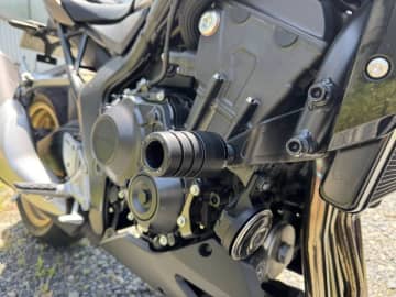 CB1000ホーネット用ガードがSTRIKERから登場！スタイルと守りを両立