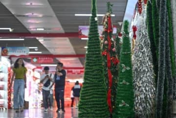 「中国製造」が海外バイヤーに人気、義烏でクリスマス用品の生産ピーク―中国
