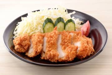 川越シェフ考案、”カップヌードル”で作る『チキンカツ』のレシピが話題！プロのシェフが提案する”斬新すぎる調理法”にネットでも絶賛の声多数「こんなレシピがあるんだ…」「素人には思いつきそうで思いつかない、さすがですね！」