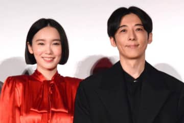 高橋一生、飯豊まりえの危機をアドリブでフォロー