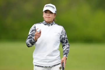 ＜速報＞西郷真央が「66」、通算8アンダーの単独首位でホールアウト　午後組の渋野日向子、竹田麗央がバーディ発進