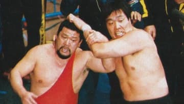 ジャンボ鶴田が覆した全日本プロレスの「防戦一方」イメージ