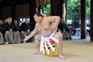 新横綱大の里　土俵入り　雲竜型披露　大相撲