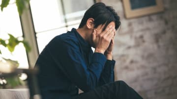 母さん、ごめん…年収550万円〈45歳ひとり息子〉の絶望。「私は大丈夫」と微笑む〈要介護の78歳母〉、年金月7万円の限界