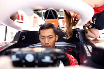 FP1出場の平川亮が進歩を実感「ブレーキに苦労してコースオフした以外は、とてもスムーズ」小松代表も満足