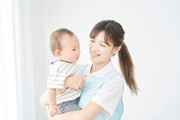 東京都では2025年9月以降 第1子から「保育料無償化」に？ 保育料の“節約効果”はどれくらい？「年収400万円・600万円・800万円」で比較