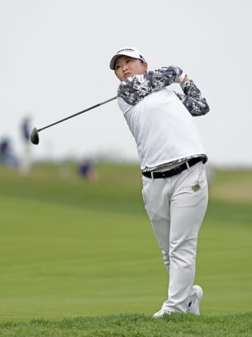 西郷真央、66で暫定首位　全米女子OPゴルフ第2日