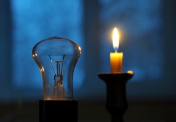停電した時、やってはいけない『危険な行動』5選　逆にリスクが増えることも…正しい対処とは
