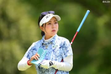 ＜中間速報＞青木瀬令奈が首位キープ　神谷そら1差、笠りつ子と山城奈々2差追走