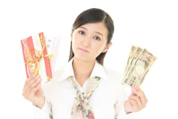 物価高の今、友人の結婚式に「ご祝儀3万円」はNG？ 少し増やして「4万円」にすべきか悩みますが、縁起が悪いから避けるべきでしょうか？“ゲスト1人あたりの費用”もあわせて確認