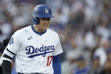大谷翔平「両チームにとっていいスタート」　初回にジャッジとの“アーチ競演”