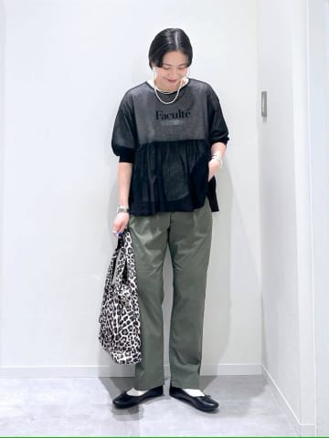 【グローバルワーク】カジュアルなのに上品！大人の「Tシャツコーデ」