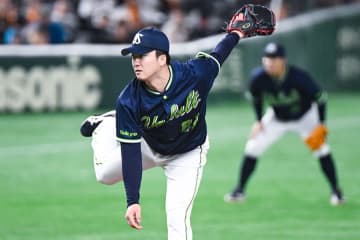 ヤクルトが投手交代巡って珍事　星がマウンドに上がるも…治療終えた吉村が続投
