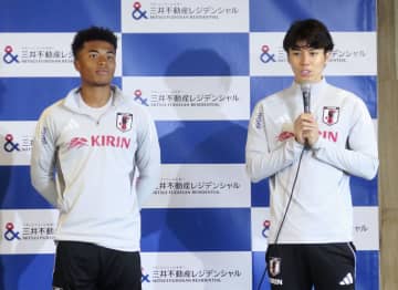 田中、新シーズンへ抱負　プレミア復帰のリーズ所属