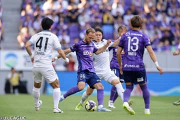 川崎F、90＋1分の勝ち越し弾で3試合ぶり白星！　広島は猛攻実らず5連勝ストップ