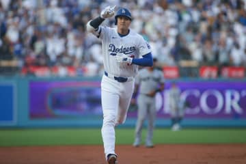 大谷翔平 1試合2発で今季22号＆月間15本到達！ 初回ジャッジとのホームランの打ち合いに「すぐに取り返すというのは大事」