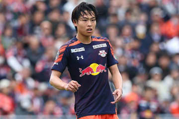 「チームを勝たせたいと思って今年残った」磐田戦の痛恨ドローを受け、失点後に怒りと悔しさを露わにした市原吏音が心境告白「残り10分の戦い方を見直さないといけない」【大宮】