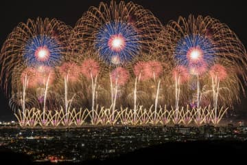 【攻略法教えます】長岡花火が6年振りの土日開催！現在チケット抽選申込受付中