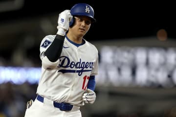 大谷に完敗…溢れる“やっちまった”感　真逆の構図に日本ファン凝視「めちゃくちゃ良い絵」