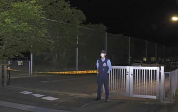 児童福祉施設で切られ職員死亡　殺人未遂疑い28歳女逮捕、佐賀