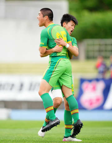 帝京長岡と新潟明訓が優勝に王手