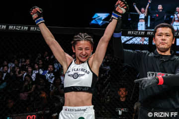 「感動して泣いた」“日韓美人対決”を制した美女格闘家が待望の初勝利！「途中でセコンドを無視して突っ込んじゃう...」反省も進化誓う【RIZIN】