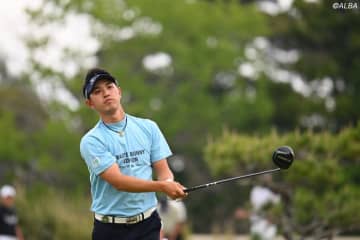 頼れるキャディは“地元出身”の女子プロゴルファー　阿久津未来也が初優勝＆全英切符の両つかみへ