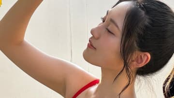 藤原ナミ、ポニテでしっとり