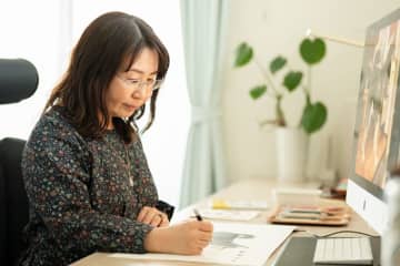 絵本作家・大森裕子さんロングインタビュー。自分で勝手に義務にして、自分で勝手に怒ってた【後編】