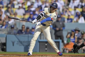 ドジャースがヤンキースを１８得点で粉砕　大谷翔平は２安打で代打を送られ〝お役御免〟