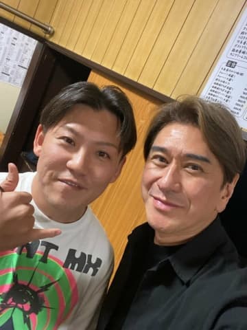 川崎麻世、居酒屋でジャンポケ・おたけと“偶然の再会”「元気そうでほんとうに安心」