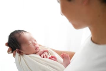 公の場で“ぐずる子ども”を見かけたとき…あなたはどうする？→ネットに寄せられたお母さんたちの満点回答