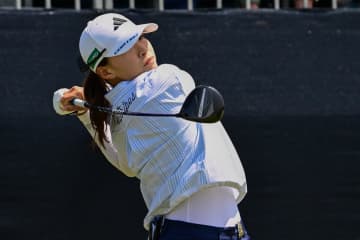 渋野日向子が２差３位で最終日へ　後輩の活躍を刺激に精進「いつかはやらなきゃ」