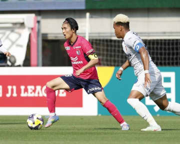 海外移籍でラストマッチの北野颯太が圧巻２アシスト！ 髙橋仁胡のJ１初弾などC大阪が清水を４発粉砕！