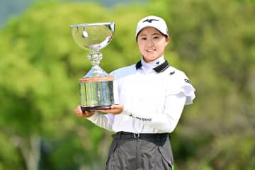 早大出身の24歳・稲垣那奈子がツアー初優勝「これまでのゴルフ人生は間違っていなかった」