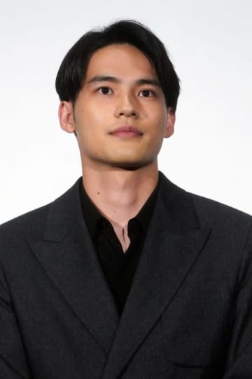 「誰かわからなかった」水上恒司の“別人級”ショットに驚きの声「ヤバッ」「髪伸びてる！」