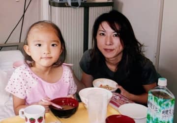 小1の長女の診断は脳腫瘍。「病気になってしまってごめんなさい」と、自分を責める娘の言葉に、親のふがいなさを何度も感じながら･･･【体験談】