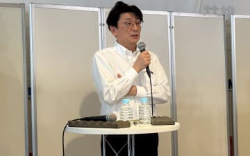 コマツ草場泰介CTOとトヨタ中嶋裕樹CTO、水素燃料電池搭載「中型油圧ショベルのコンセプトマシン」を解説