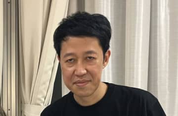 「喫煙所を買う！？」小籔千豊、喫煙者も賛同、"喫煙専用車"購入を本気で検討中　「発想が天才」すぎるとファン大絶賛