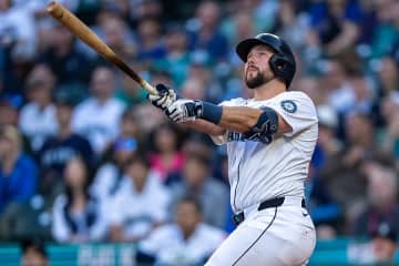 ローリーが23号ソロ、大谷翔平を置き去りメジャー単独トップ　技あり弾に本拠地熱狂