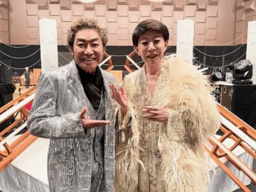 美川憲一、両膝手術したコロッケとの２ショット「最高」