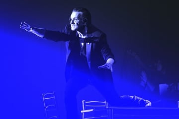 U2のボノ、ライヴ音源3曲入りEP配信リリース！ドキュメンタリー『ボノ：ストーリーズ・オブ・サレンダー』Apple TV+で配信開始